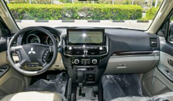 
									Mitsubishi Pajero 2022 full								