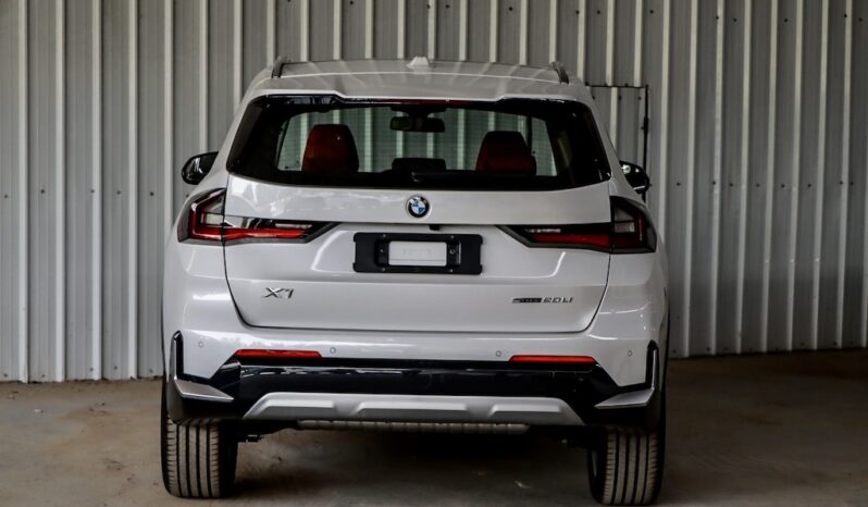 
								BMW X1 2024 full									