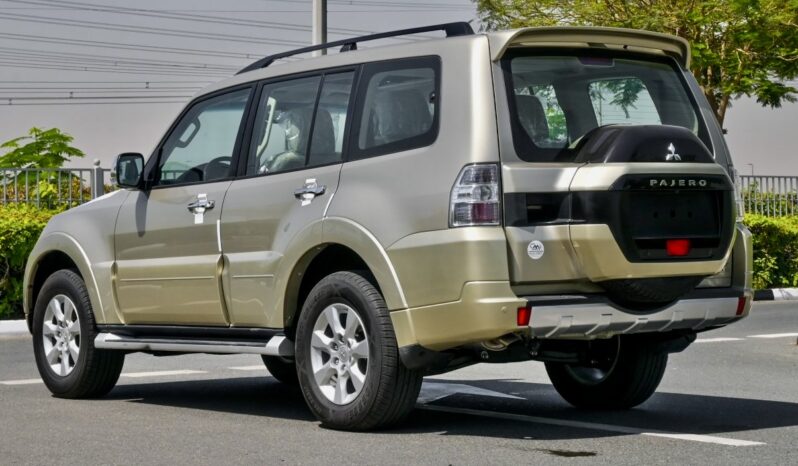 
								Mitsubishi Pajero 2022 full									