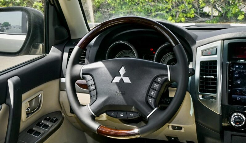 
								Mitsubishi Pajero 2022 full									