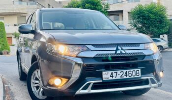 
									Mitsubishi Outlander 2020 full								