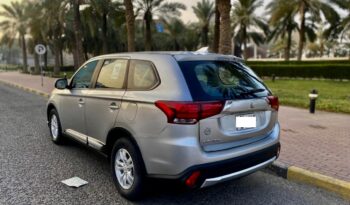 
									Mitsubishi Outlander 2020 full								