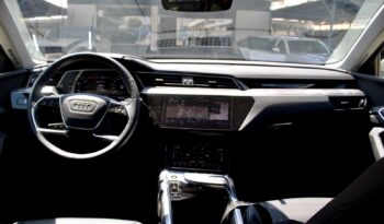 
									Audi Q8 2024 full								