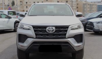 
									Toyota Fortuner 2022 full								