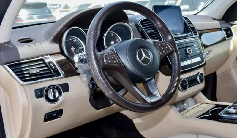 
								Mercedes-Benz GLS 450 2019 full									