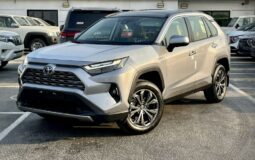 Toyota RAV 4 XLE 2024