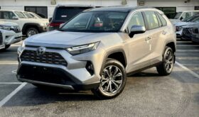 Toyota RAV 4 XLE 2024