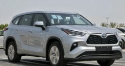 Toyota Highlander LE 2024