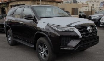 
									Toyota Fortuner 2023 full								