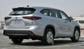 Toyota Highlander LE 2024