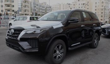 
									Toyota Fortuner 2023 full								