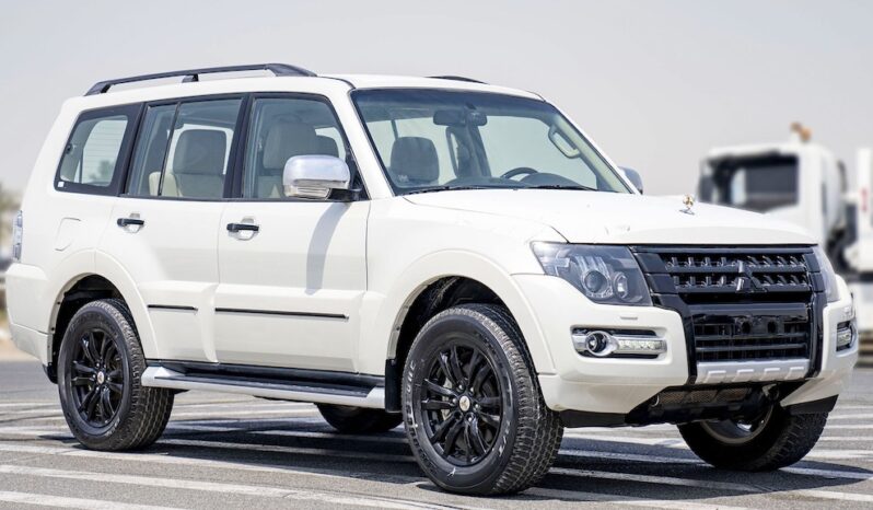 Mitsubishi Pajero 2020