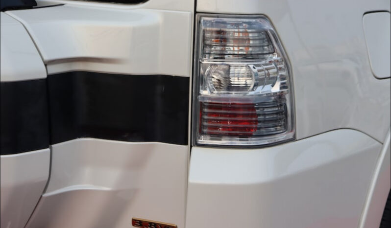 
								Mitsubishi Pajero 2020 full									