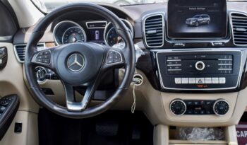 
									Mercedes-Benz GLS 450 2019 full								