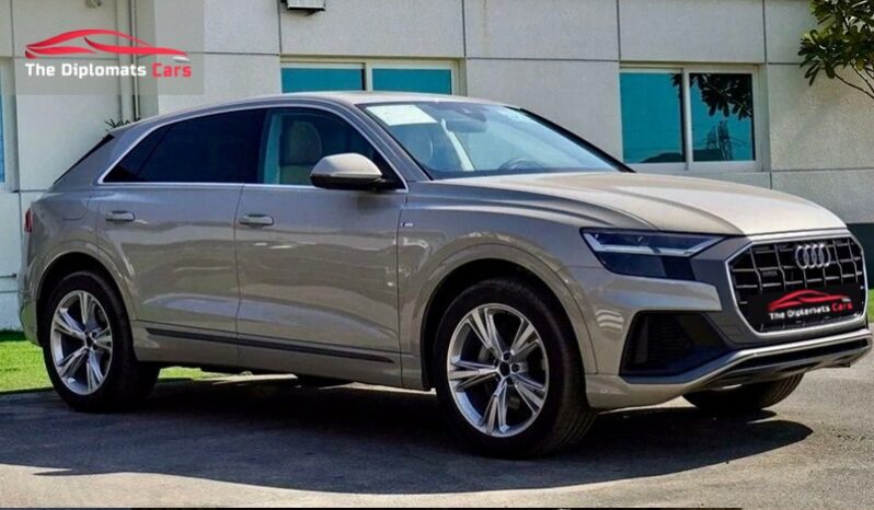 Audi Q8 2023