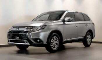 
									Mitsubishi Outlander 2022 full								