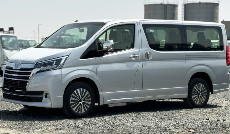 Toyota Granvia 2024