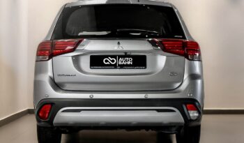 
									Mitsubishi Outlander 2022 full								