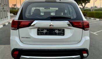 
									Mitsubishi Outlander 2020 full								