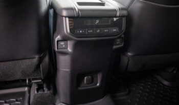 
									Toyota Grand Highlander XLE 2024 full								