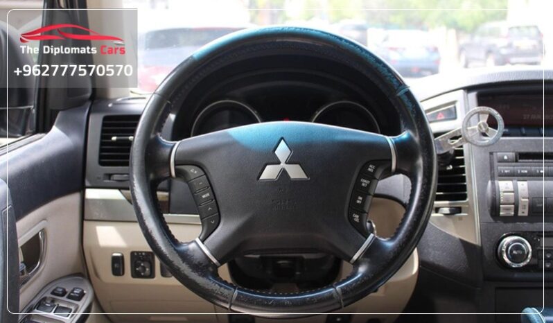 
								Mitsubishi Pajero 2015 full									
