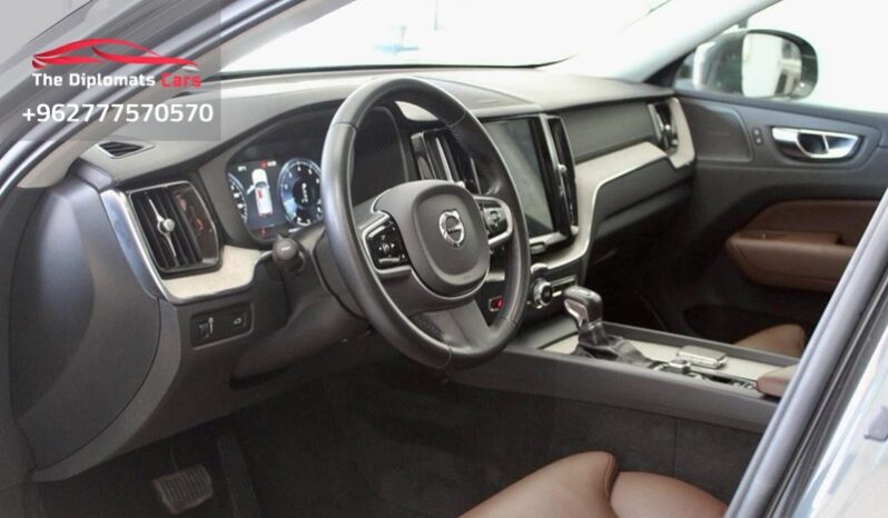 
								Volvo CX60 T4 2020 full									