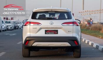 
									Toyota Corolla Cross 2025 full								