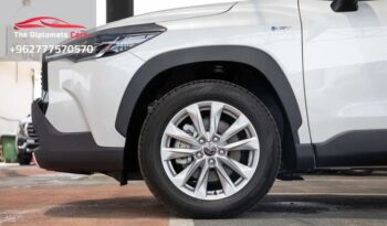 
									Toyota Corolla Cross 2025 full								
