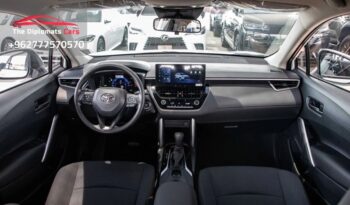 
									Toyota Corolla Cross 2025 full								