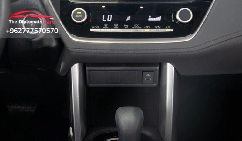 
								Toyota Corolla Cross 2025 full									