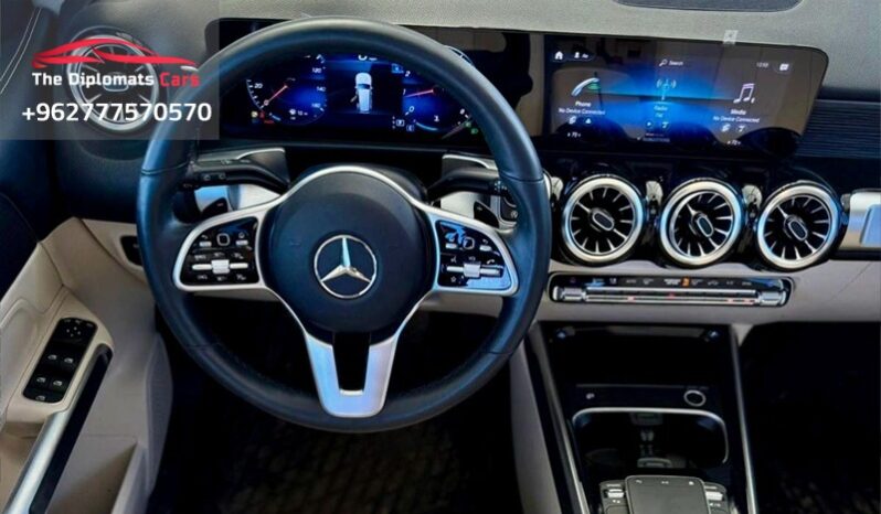 
								Mercedes-Benz GLB 250 2022 full									