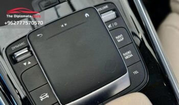 
									Mercedes-Benz GLB 250 2022 full								