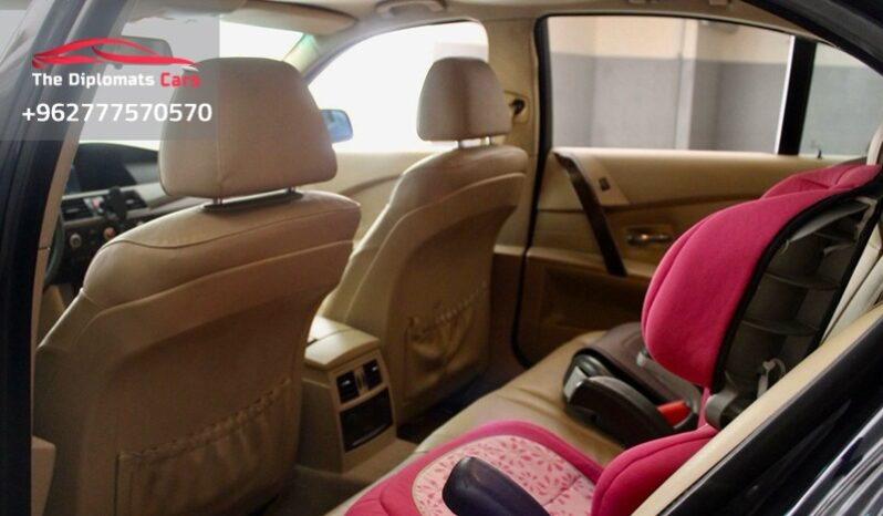 
								BMW 550i 2007 full									