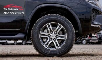 
									Toyota Fortuner 2023 full								