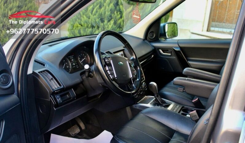 
								Land Rover FreeLander LR2 HSE full									