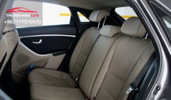 
									Hyundai i30 2014 full								