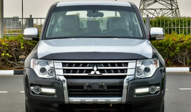 
								Duty Free Mitsubishi Pajero 2022 full									