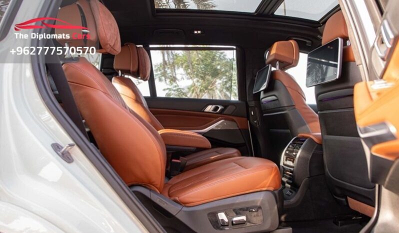 
								BMW X7 2020 full									