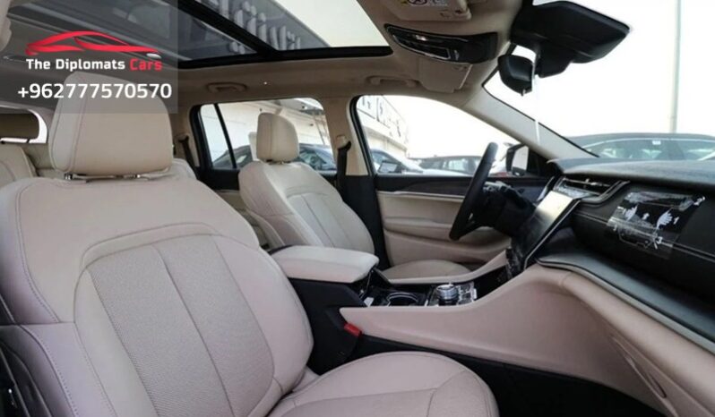 
								Jeep Grand Cherokee Limited. 2021 full									