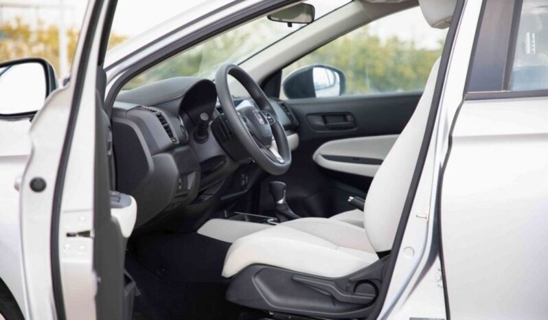 
								Honda City LXS 2024 full									