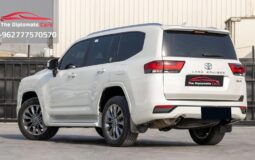 Toyota Land Cruiser GXR 2024