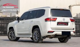 Toyota Land Cruiser GXR 2024