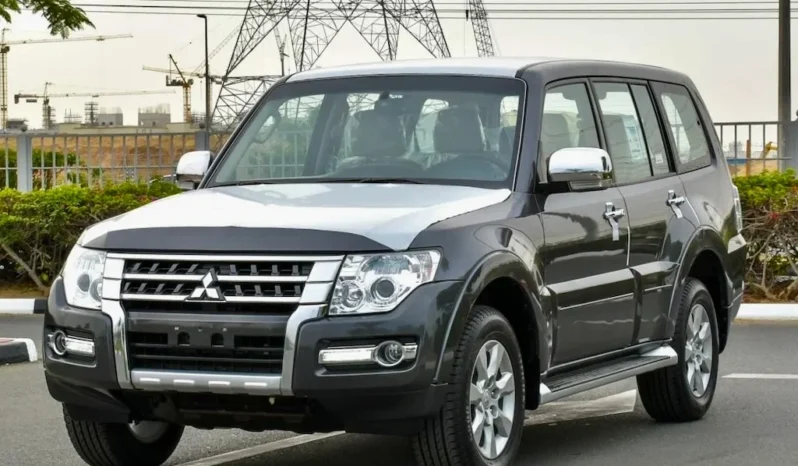 
								Duty Free Mitsubishi Pajero 2022 full									