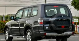 Duty Free Mitsubishi Pajero 2022
