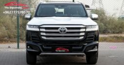 Toyota Land Cruiser VXR 2025