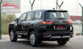Toyota Land Cruiser VXR 2025