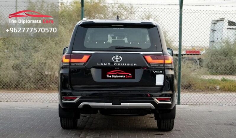 
								Toyota Land Cruiser VXR 2025 full									