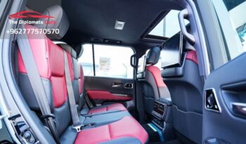 
									Toyota Land Cruiser VXR 2025 full								