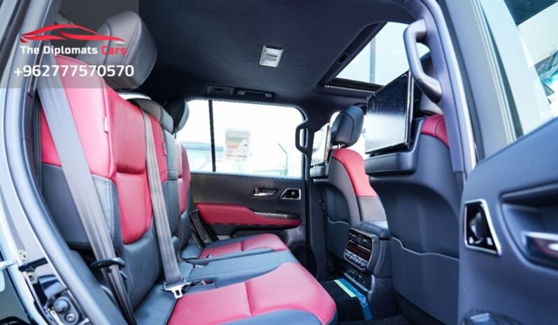 
								Toyota Land Cruiser VXR 2025 full									