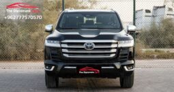 Toyota Land Cruiser VX 2025